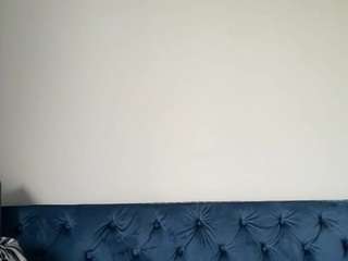 Live webcam model laladoll on Soda Cams