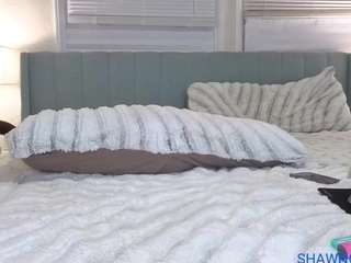 Live webcam model shawn-geni on Soda Cams