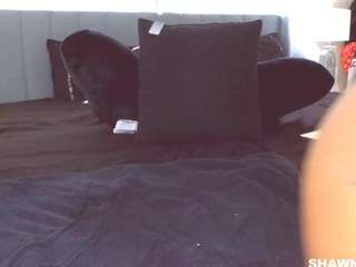 Live webcam model shawn-geni on Soda Cams