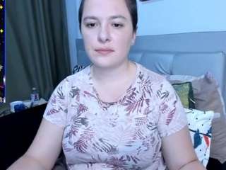 Angela live cam preview