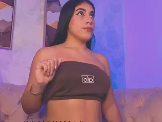 Nayla Potter's Live Sex Cam Show
