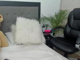 charlotte-tillerx's Live Sex Cam Show