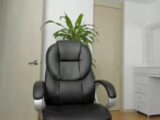 charlotte-tillerx's Live Sex Cam Show