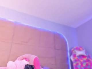 kimcooper's CamSoda show and profile