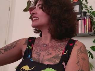 carolprince's CamSoda show and profile