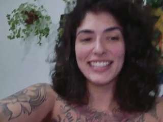 carolprince live cam profile