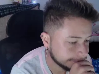 jsleon's Live Sex Cam Show