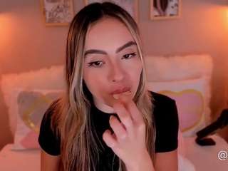 lindadelavega Live Webcam on CamSoda