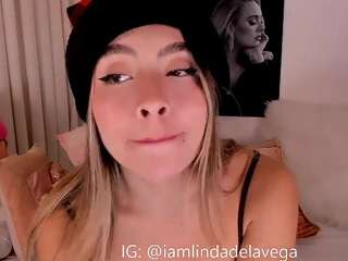 Live webcam model lindadelavega on Soda Cams