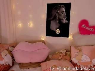 lindadelavega Live Webcam on CamSoda