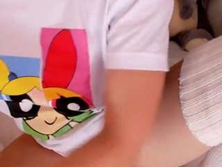 Live webcam model lindadelavega on Soda Cams