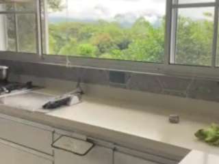 Live webcam model lindadelavega on Soda Cams