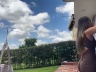 Live webcam model lindadelavega on Soda Cams