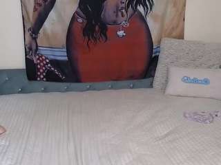 beautifulkream's CamSoda show and profile