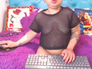 sarawiills Live Webcam on CamSoda