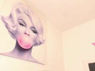 sexxy-naomi webcam