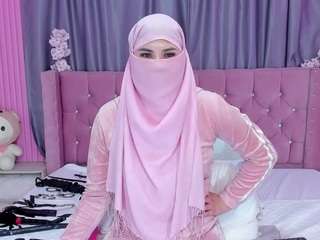 melanyqueen's CamSoda show and profile