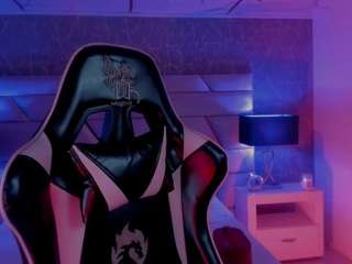 Sra. NATASHA WALKER live webcam show