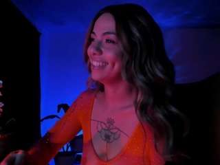 Natashawalkerr's cam show statistics and live stream