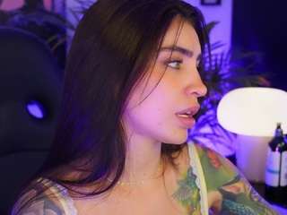 Live webcam model taniiga on Soda Cams