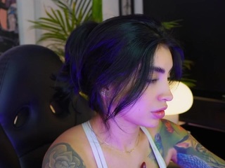 taniiga Sex Cam Show
