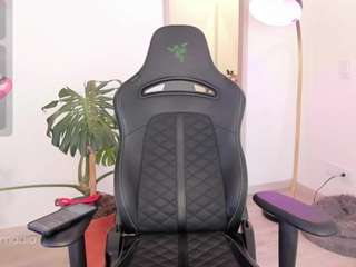 Live webcam model ebony-bru on Soda Cams