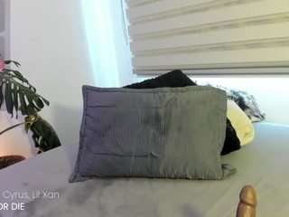 ebony-bru Live Webcam on CamSoda