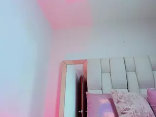 IG KYLIEG125's Live Sex Cam Show