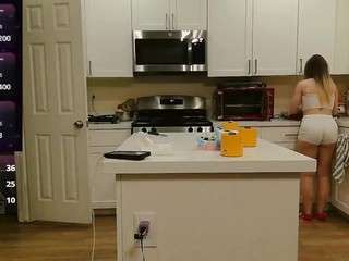 blondiewithanass camsoda