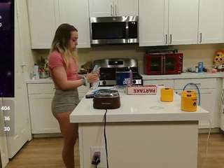 blondiewithanass