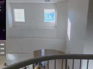 blondiewithanass webcam