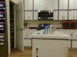 blondiewithanass Live Webcam on CamSoda