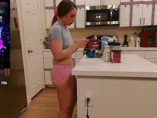 blondiewithanass from CamSoda