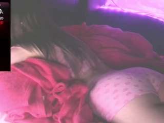 blondiewithanass Live Webcam on CamSoda