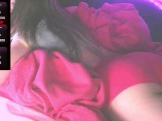 blondiewithanass webcam