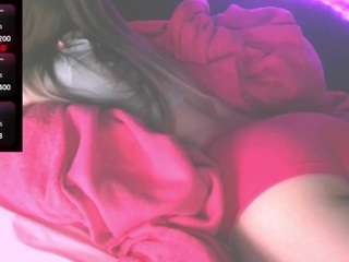 blondiewithanass webcam