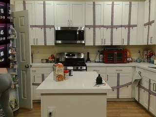 blondiewithanass webcam