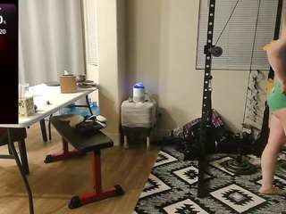 blondiewithanass webcam