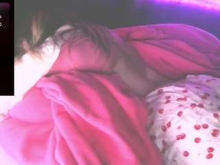 blondiewithanass webcam