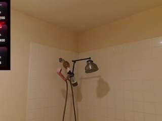 blondiewithanass Live Webcam on CamSoda