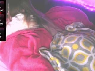 blondiewithanass webcam