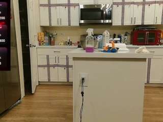 blondiewithanass Live Webcam on CamSoda