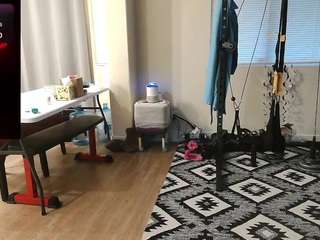 blondiewithanass live cam profile