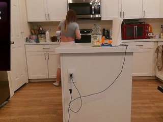 blondiewithanass live cam profile