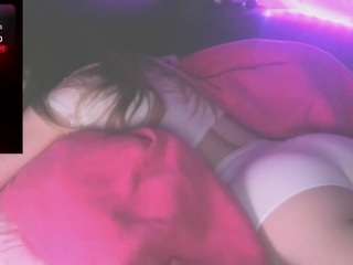 blondiewithanass live cam profile