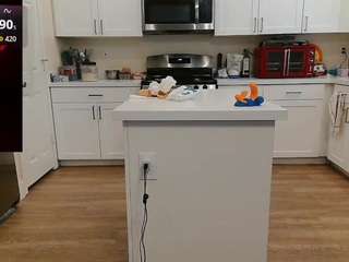 blondiewithanass webcam