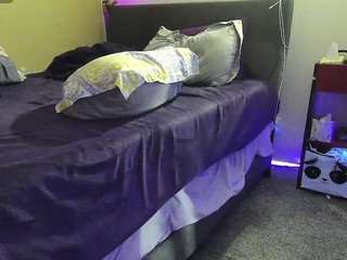 blondiewithanass's CamSoda show and profile