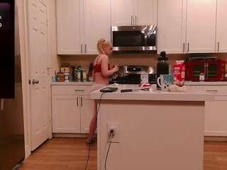 blondiewithanass