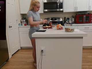 blondiewithanass
