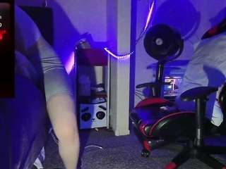 blondiewithanass